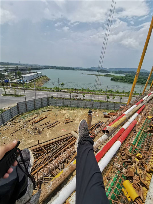 天水市作业中发生设备损坏或人员意外，责任怎么划分？